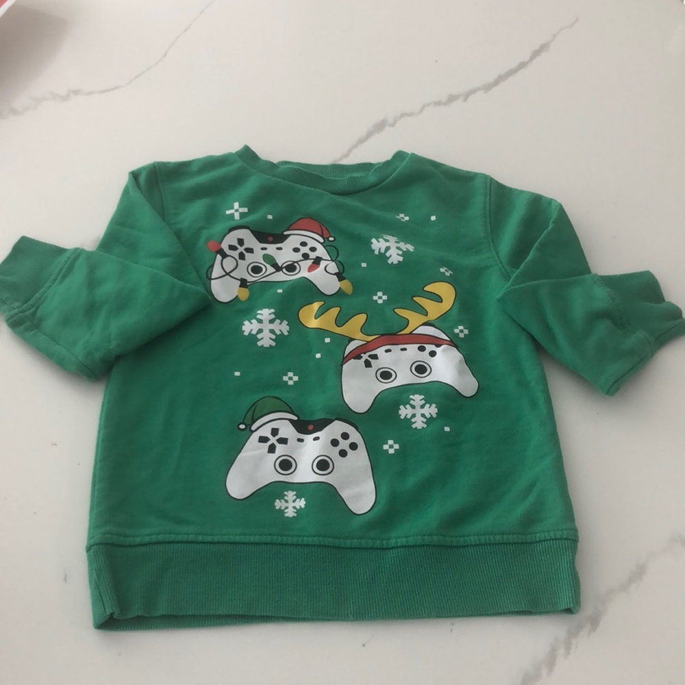 Well Worn Holiday Sweater XS Unisex